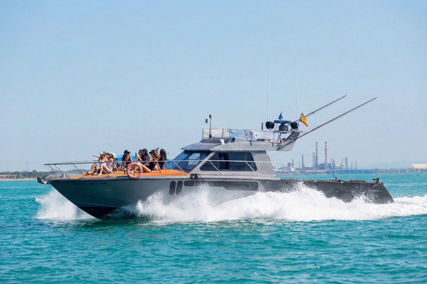 Party boat en Gijón para despedidas